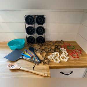 38 Piece Baking Baker Bundle Mini Bundt Pan Cookie Cutters Flipper Spatulas